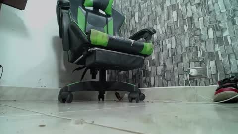 sr master cum its my old account online show from February 9, 1:55 am