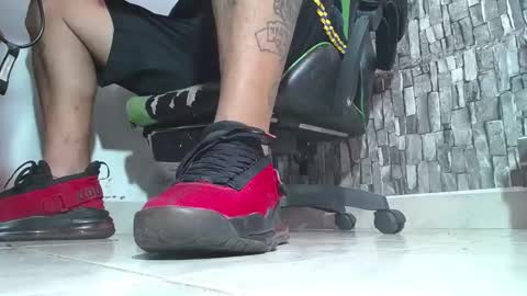 sr master cum its my old account online show from October 31, 1:45 pm