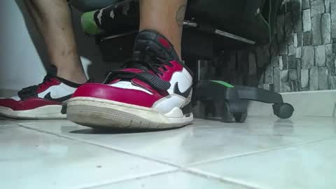 sr master cum its my old account online show from November 25, 6:08 pm