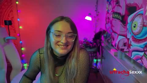 Snapshot of srirachasexxx chatting on September 16, 6:58 am Mr.  Mrs. Sriracha online show from September 16, 6:58 am