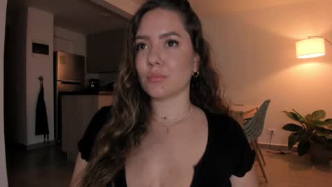 Snapshot of srta__sophie chatting on October 29, 1:30 am Sophie 3 online show from October 29, 1:30 am