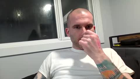 sscccooottt online show from April 26, 9:18 am