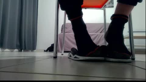 ssenzo online show from December 14, 9:30 pm