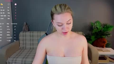 Snapshot of sssecretgirlfriend chatting on February 1, 11:09 am Kate online show from February 1, 11:09 am