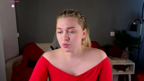 Snapshot of sssecretgirlfriend chatting on March 3, 1:06 pm Kate online show from March 3, 1:06 pm