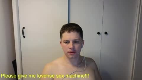 st1vemaster01 online show from April 7, 5:13 pm