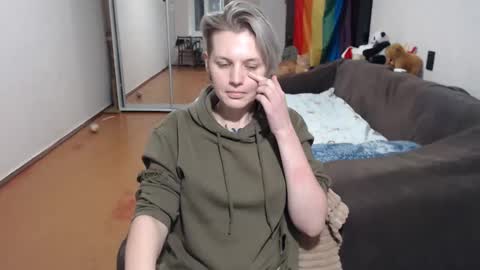 Snapshot of stacey_hot_01 chatting on December 3, 7:00 pm Stacey online show from December 3, 7:00 pm