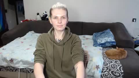 Snapshot of stacey_hot_01 chatting on December 22, 12:49 pm Stacey online show from December 22, 12:49 pm