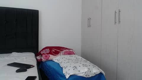 stacey_jaxn online show from April 6, 4:46 am