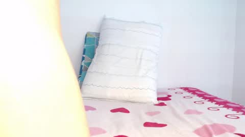 Snapshot of stacey_taylor7 chatting on April 16, 12:17 pm stacey_taylor7 online show from April 16, 12:17 pm