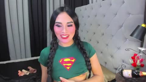 staceymariemojic online show from July 7, 7:23 am