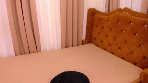 staceymariemojic online show from July 24, 2:09 am