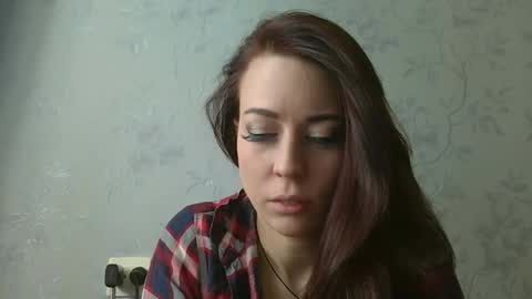 staceywellsx online show from May 6, 9:25 am