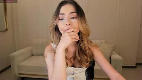 Stacy Woods online show from March 21, 10:53 am