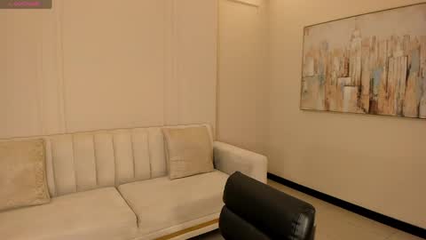 Stacy Woods online show from April 16, 11:44 am