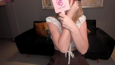 Stacy Woods online show from June 6, 11:04 am