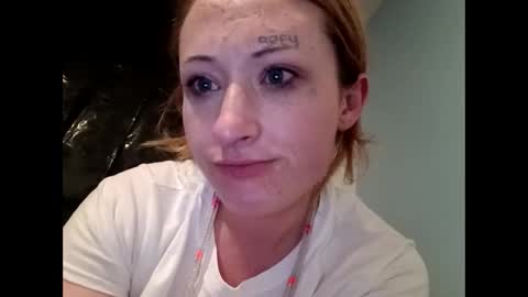 Snapshot of stacisavige chatting on January 2, 9:43 am Sinserity online show from January 2, 9:43 am