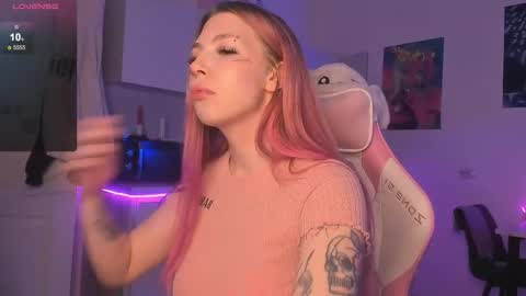 Stacy online show from March 12, 7:17 pm