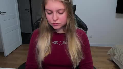 Stacy  online show from November 25, 4:07 pm