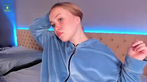 STACY online show from June 29, 8:31 pm