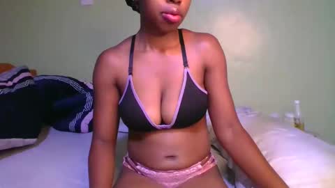 stacy_queenl online show from December 22, 12:18 am