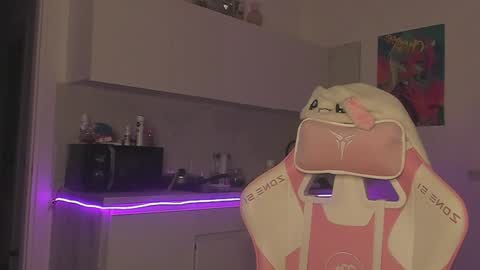 Snapshot of stacy_quinst chatting on December 3, 12:57 am Stacy online show from December 3, 12:57 am