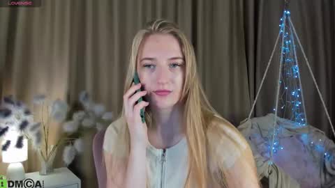 Stacy Mon Tue Wed Thu Fri Sun GMT GMT 3 1000am - 0400pm  online show from November 9, 9:18 am