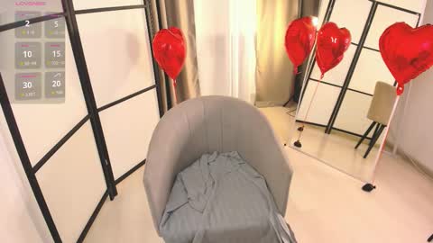 Stacy online show from February 9, 2:32 pm