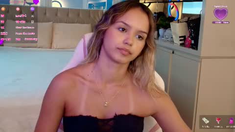 Stacy Tyler online show from June 21, 7:27 pm