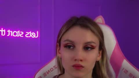 StacyEvances online show from March 1, 6:32 pm