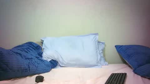 Snapshot of stacyweet chatting on February 11, 3:11 am Stacysweet chocolate online show from February 11, 3:11 am