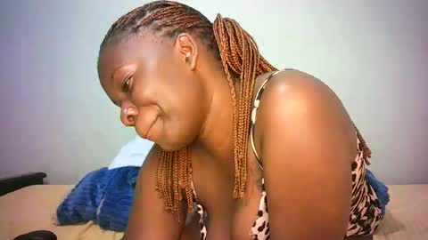 Snapshot of stacyweet chatting on February 25, 3:43 pm Stacysweet chocolate online show from February 25, 3:43 pm