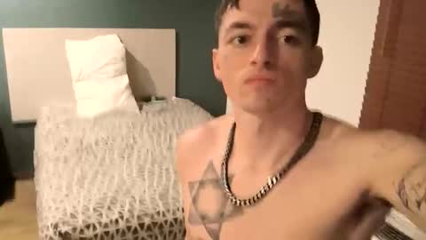 Straightupdownbad online show from November 14, 4:33 am