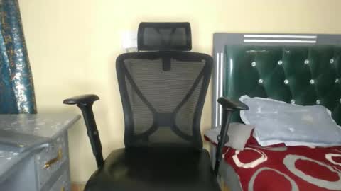 calvin online show from November 28, 2:25 am