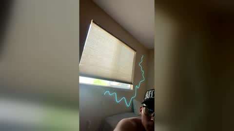 Snapshot of stanlygsm10 chatting on April 4, 9:34 pm stanlygsm10 online show from April 4, 9:34 pm