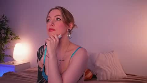 Snapshot of stanovaya300kg chatting on February 16, 1:07 pm Kristina online show from February 16, 1:07 pm