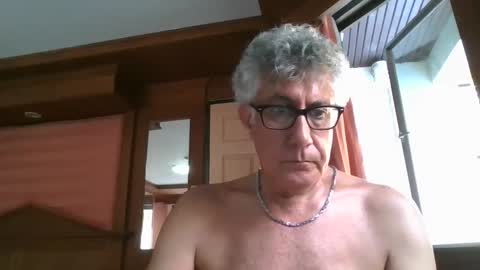 star0806666a online show from February 5, 8:54 am