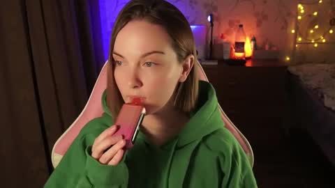 Alice online show from January 22, 5:28 pm