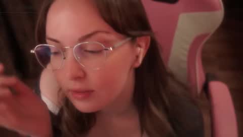 Alice online show from October 27, 10:25 pm