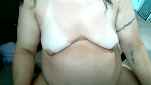 Snapshot of starella___saxxxton chatting on July 4, 6:14 pm starella___saxxxton online show from July 4, 6:14 pm