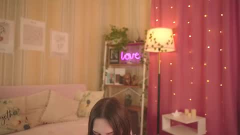 Snapshot of starfromsky chatting on February 27, 12:05 pm Chloe online show from February 27, 12:05 pm