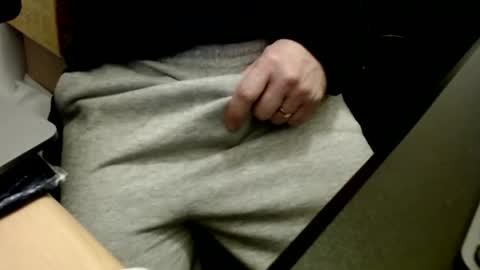 stargazer1069 online show from February 7, 8:22 am