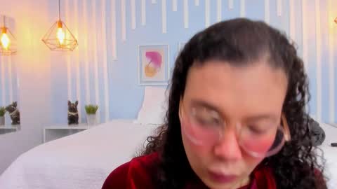 Stark Jones online show from October 5, 1:53 pm