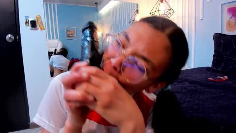 Stark Jones online show from October 31, 1:01 pm