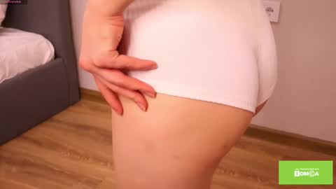 Nina online show from October 26, 3:23 am