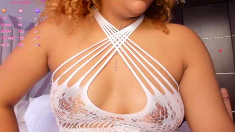 Snapshot of starlightsss_ chatting on June 26, 4:55 pm . online show from June 26, 4:55 pm