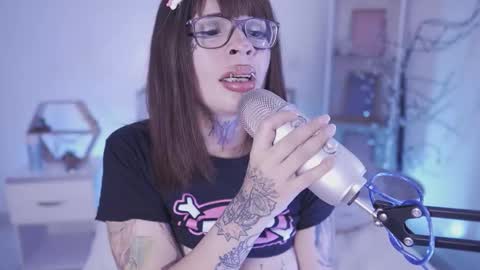 Yoko online show from January 17, 6:51 am