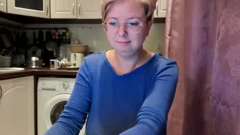 Snapshot of stasya_07 chatting on October 3, 1:57 am Stasya online show from October 3, 1:57 am