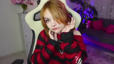 Snapshot of staymonica chatting on February 3, 1:27 pm MONICA online show from February 3, 1:27 pm