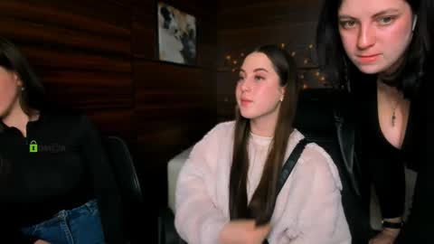 Staisy online show from March 11, 2:29 pm